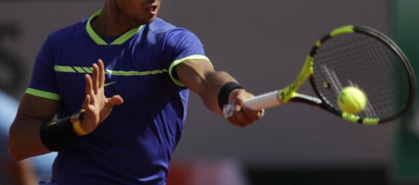 Nadal nastrieľal 33 winnerov a jasne postúpil 3. kola Roland Garros