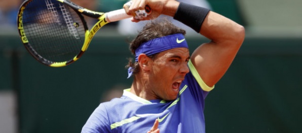 Nadal vyrovnáva Federerov rekord, po 11. raz ide do štvrťfinále Roland Garros