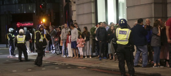 K teroristickému útoku v Londýne sa prihlásil Islamský štát