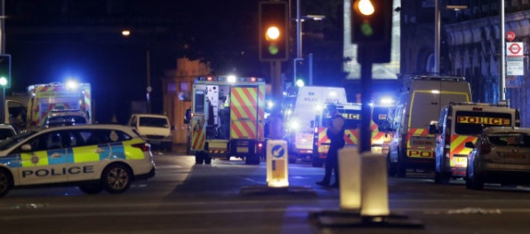 Kanaďanku počas útoku v Londýne zasiahla na moste dodávka, zomrela priateľovi v náručí