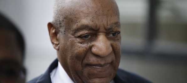 Zabávač Bill Cosby čelí pred súdom obvineniam asi 60 žien zo sexuálneho zneužitia