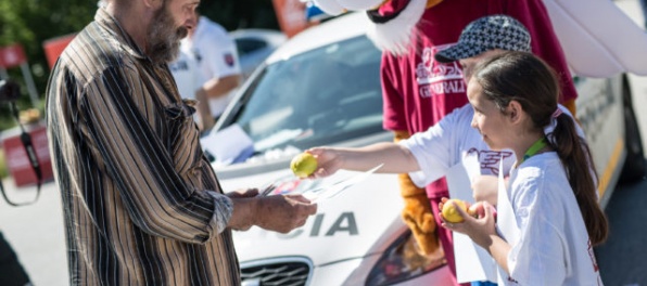 Nezodpovedným šoférom deti rozdali takmer 400 citrónov, načastejšie prekročili rýchlosť