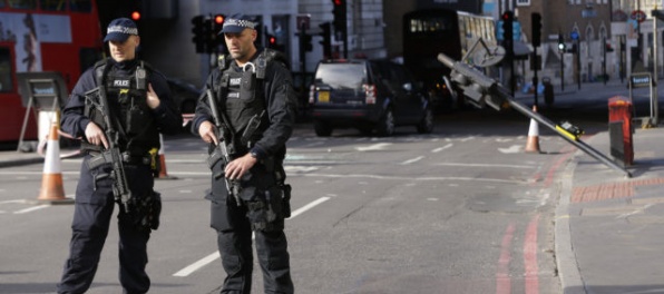 V Londýne zatkli šesť ľudí podozrivých z terorizmu