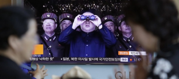 KĽDR potvrdila odpálenie nového typu balistických rakiet, dohliadal na to vodca Kim
