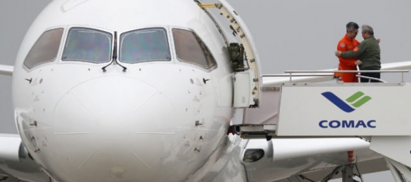 Podozrenie na bombu v lietadle donútilo pilota núdzovo pristáť
