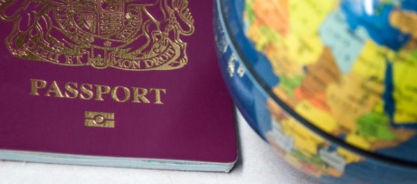 Schengen otvoril svoje brány Ukrajincom s biometrickými pasmi