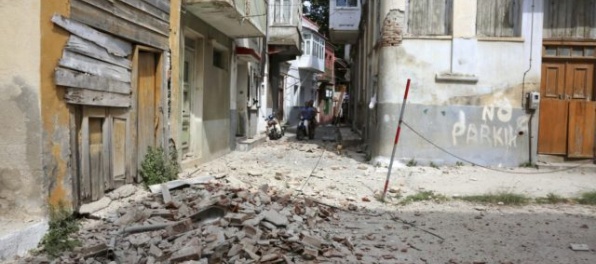 Po zemetrasení na gréckom ostrove Lesbos úrady vyhlásili výnimočný stav
