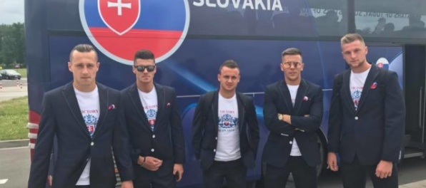 Video: Slovenskí sokolíci odleteli na majstrovstvá Európy vo futbale