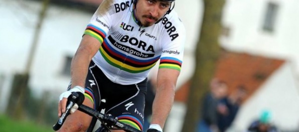 Video: Pozzovivo je novým lídrom Okolo Švajčiarska, Sagan v 6. etape zaostal