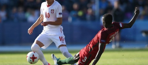 Vicemajstri z Portugalska dvakrát udreli do súperovej bránky, Srbi sa z jediného gólu netešili