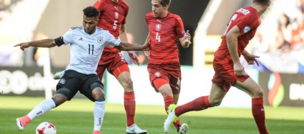 Mladí Nemci si na ME do 21 rokov bez ťažkostí poradili s Čechmi, Taliani rovnako zdolali Dánov