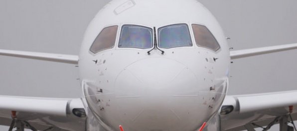 Na Slovensko sa cigarety nelegálne pašujú z Ukrajiny aj lietadlami, tvrdí SIS