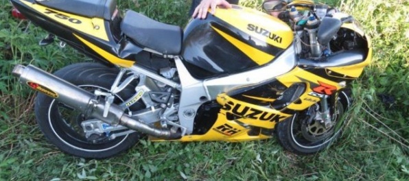 Foto: Motocyklista neprežil zrážku s traktorom