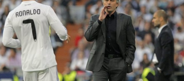 Tréner Mourinho je ako Ronaldo, tiež ho obvinili z daňového podvodu