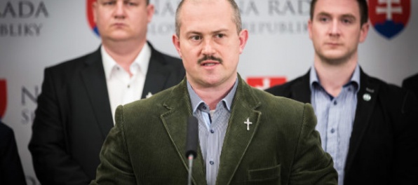 Generálny prokurátor Čižnár nechápe hystériu kotlebovcov pre návrh na rozpustenie ich strany