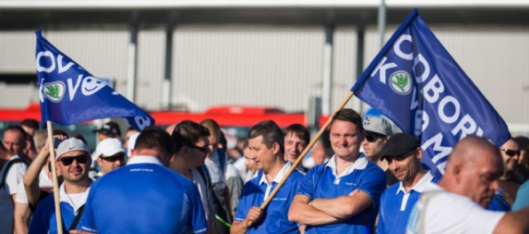 Štrajk vo Volkswagene sa skončil, odbory vybojovali zamestnancom lepšie podmienky