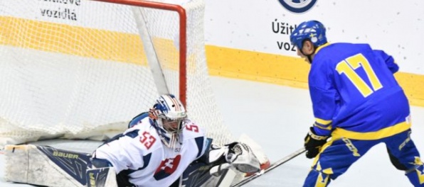 Video: Slovenskí in-line hokejisti na majstrovstvách sveta medailu nezískajú, nad ich sily boli Švédi