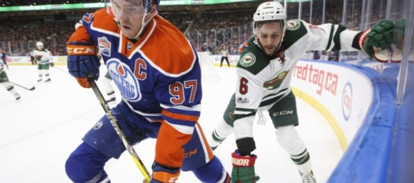 Connor McDavid podpísal s “olejármi” luxusnú zmluvu na sto miliónov dolárov