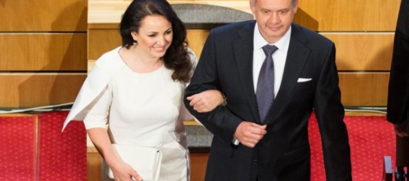 Video: Prezidentovi Andrejovi Kiskovi sa narodilo piate dieťa, syn Martin