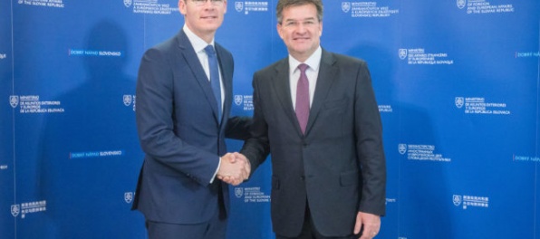 Írskemu ministrovi sa Bratislava páčila, s Lajčákom hovorili o OSN i zahraničných Slovákoch