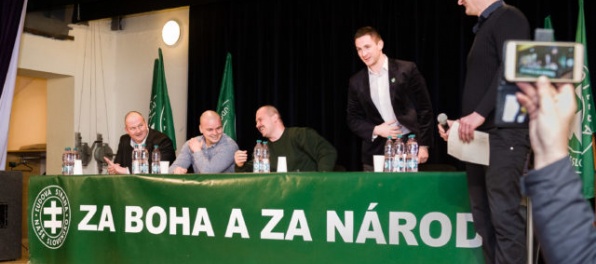 Prestaňte používať Božie meno, vyzývajú slovenskí kresťania predstaviteľov Kotlebovej strany