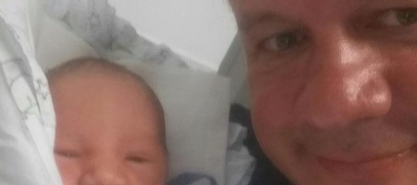 Foto: Prezident Andrej Kiska sa pochválil prvou selfie so synom Martinkom