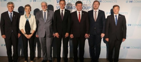 S činnosťou V4 je Lajčák spokojný, má priaznivý dopad na život občanov