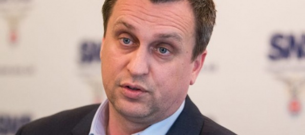 V Dankovej SNS sú problémy, dôvodom kandidát na župana