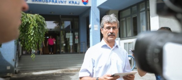 Ftáčnik obvinil Kusého a Drobu, že nemajú transparentné účty na financovanie kampane do VÚC