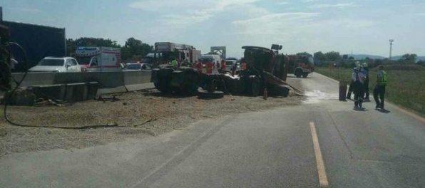 Škody nehody na diaľnici D1 sa vyšplhali nad 150-tisíc eur, príčinu zrážky vyšetrujú