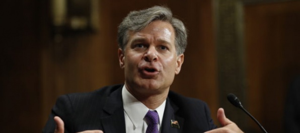 Christopher Wray je novým šéfom FBI, Senát schválil jeho nomináciu