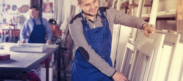 Počet cudzincov pracujúcich na Slovensku rastie, najväčšie zastúpenie majú občania Rumunska