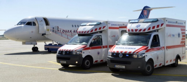 Ministerský špeciál priviezol na Slovensko zraneného Michala s vážnym poranením chrbtice
