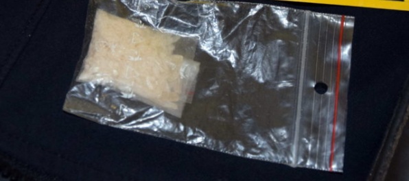 Filip dobrovoľne vydal policajtom pervitín, hrozí mu až desať rokov vo väzení