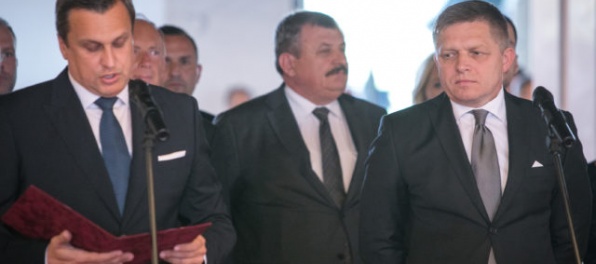 Aktualizované: Fico čaká vysvetlenie absurdného kroku SNS, podľa Danka si zakrýva oči pred pravdou