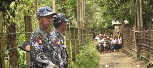 Muža podozrivého zo spoluúčasti na genocíde v Rwande obvinili z podvodu