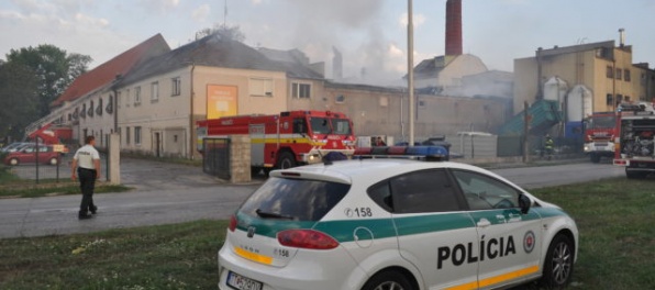 Rozsiahly požiar skladových priestorov pivovaru a sladovne Sessler v Trnave