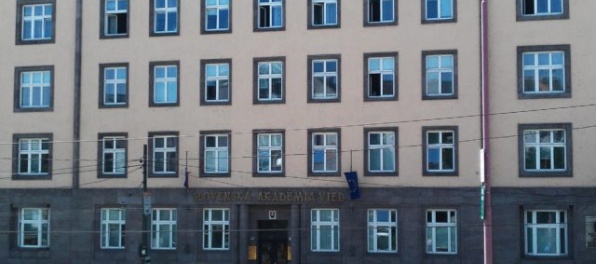 Rektorom a zástupcom Slovenskej akadémie vied sa nepáči, ako bola vedená tlačovka Plavčana