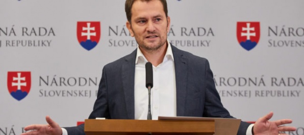 Fico podľa Matoviča konečne klepol Dankovi po prstoch