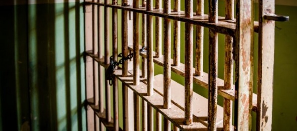 Aktualizované: Z väzenia v Banskej Bystrici ušiel väzeň, vypátral ho služobný pes