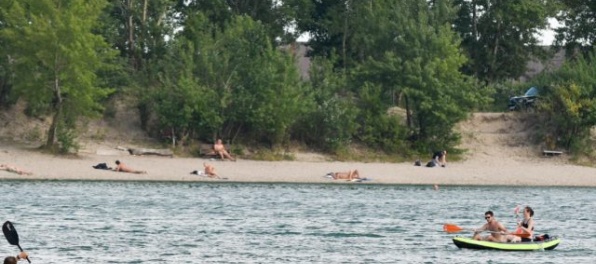 Čech masturboval na Zlatých pieskoch, nenechal sa vyrušiť ani policajnou hliadkou