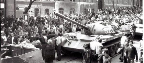 Augustovú inváziu do Československa odsúdili aj mnohí zahraniční komunisti