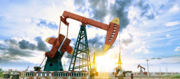 Americká ropa zdražela, ceny ropy Brent klesli