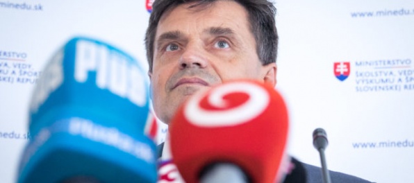 Eurofondy z ministerstva školstva tiekli blízko Smeru, SNS, Mosta aj Bonaparte