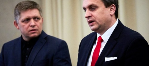 Rokovanie vlády prebehne písomnou formou, Fico tak čiastočne ustúpil Dankovi