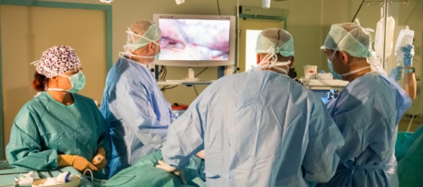 Lekárski odborári upozorňujú ministra, že pri eurofondoch uprednostnil súkromné nemocnice