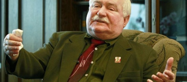 Poľský exprezident Lech Walesa tvrdí, že je obeťou politického zločinu