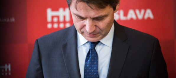 Nesrovnal obstarávanie na verejné osvetlenie v meste nezruší, hoci poslanci jeho veto prelomili