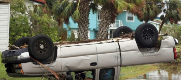 Hurikán Harvey zvyšuje cenu benzínu v USA