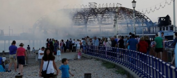 Na pobreží Sussexu sa objavila „chemická hmla“, ľuďom spôsobila ťažkosti s dýchaním a zvracanie